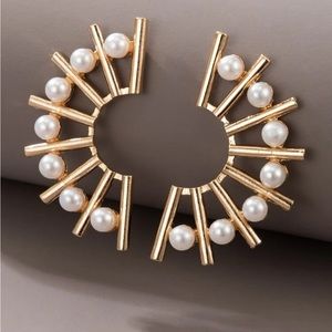 Pearl and gold Art Deco style earrings never worn